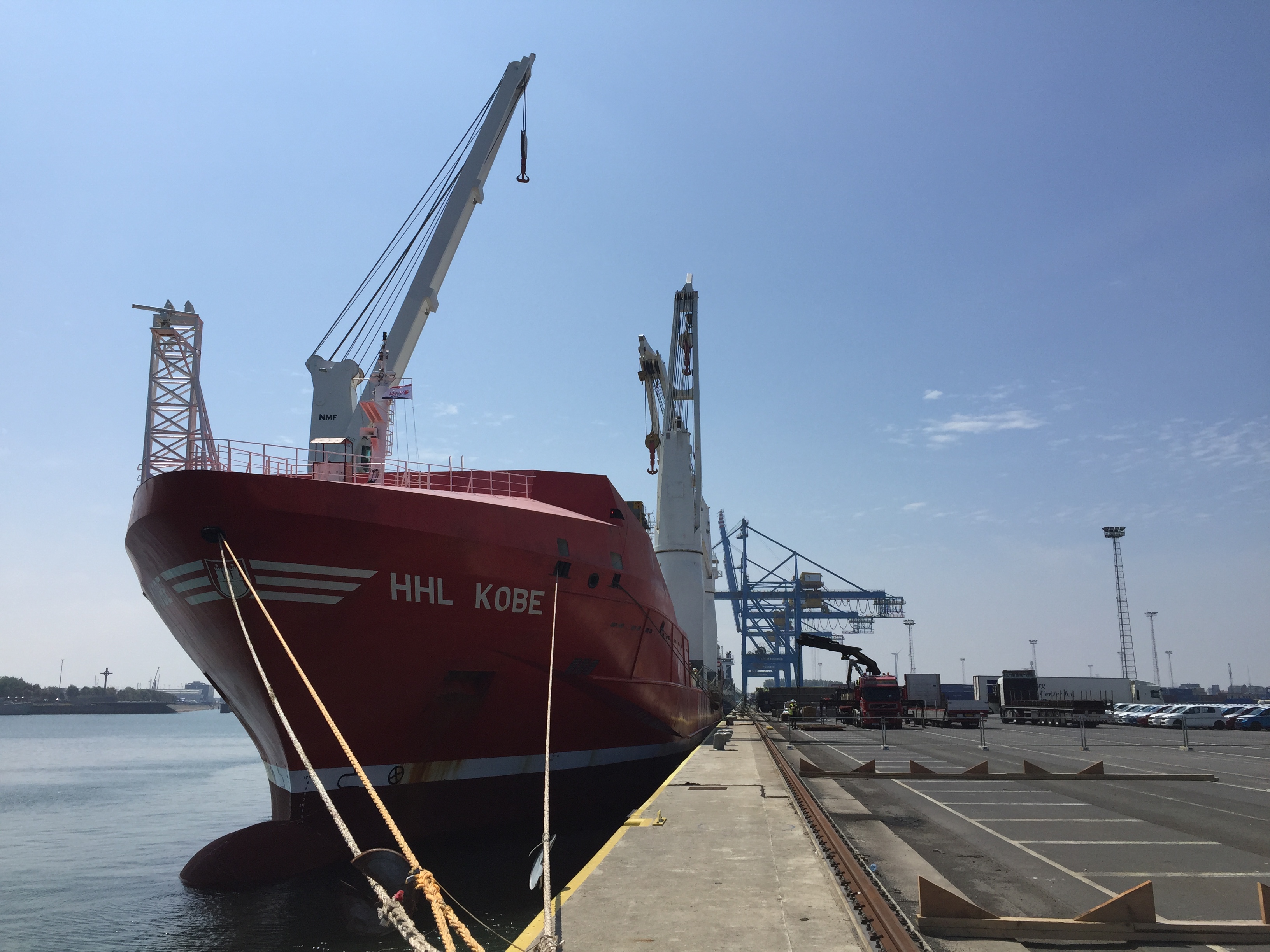 HHL KOBE DISCHARGING PIPES FOR NEW JETTY IN ZEEBRUGGE